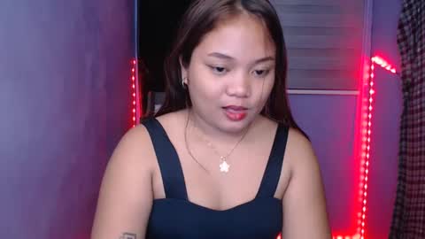 Snapshot of ursexy_ash chatting on 12-28-24, 04:09 ash online show from 12-28-24, 04:09