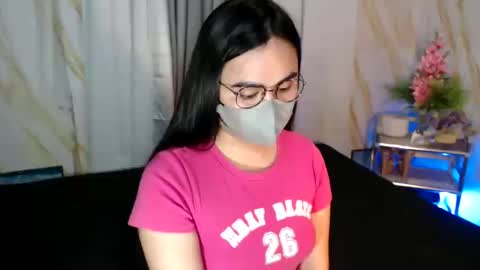 Snapshot of ursexybutt chatting on 02-06-25, 06:29 fiona online show from 02-06-25, 06:29