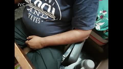 urs friend online show from 02-16-25, 03:38