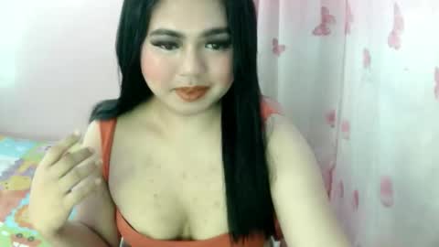 maxie online show from 10-25-25, 07:49