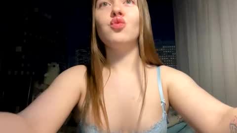 Snapshot of ursoulandheart chatting on 10-01-25, 10:16 Hannah online show from 10-01-25, 10:16