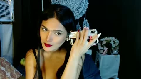 Snapshot of urthai_hotfilipinax chatting on 12-10-24, 03:41 angel online show from 12-10-24, 03:41