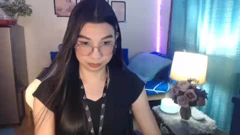 Snapshot of urwetasianprincessxx chatting on 12-19-24, 12:56 Ashley Kate Mateo Gray online show from 12-19-24, 12:56