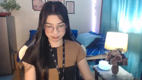 Snapshot of urwetasianprincessxx chatting on 12-29-24, 11:40 Ashley Kate Mateo Gray online show from 12-29-24, 11:40