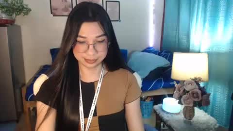 Snapshot of urwetasianprincessxx chatting on 01-07-25, 01:57 Ashley Kate Mateo Gray online show from 01-07-25, 01:57