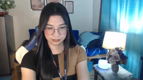 Snapshot of urwetasianprincessxx chatting on 01-21-25, 12:39 Ashley Kate Mateo Gray online show from 01-21-25, 12:39