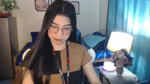 Snapshot of urwetasianprincessxx chatting on 01-25-25, 10:29 Ashley Kate Mateo Gray online show from 01-25-25, 10:29