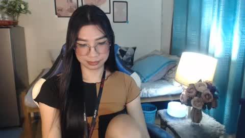 Snapshot of urwetasianprincessxx chatting on 02-12-25, 08:59 Ashley Kate Mateo Gray online show from 02-12-25, 08:59