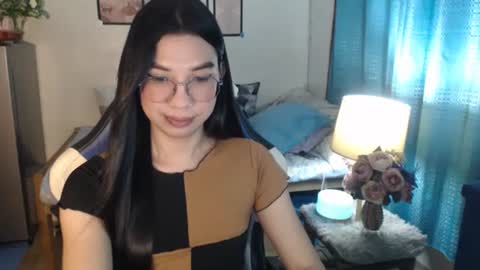 Snapshot of urwetasianprincessxx chatting on 03-03-25, 01:31 Ashley Kate Mateo Gray online show from 03-03-25, 01:31