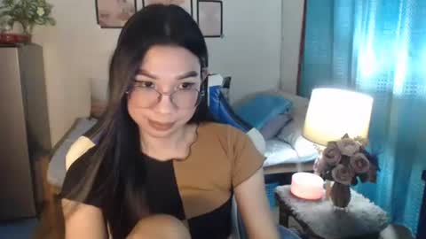 Snapshot of urwetasianprincessxx chatting on 03-11-25, 03:02 Ashley Kate Mateo Gray online show from 03-11-25, 03:02