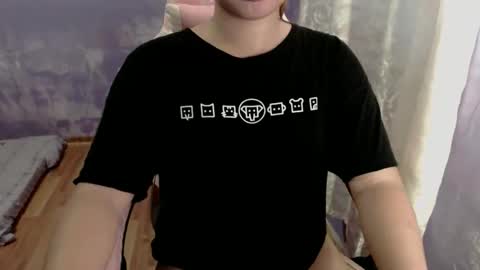 Snapshot of urwildslutty17 chatting on 11-13-25, 05:06 urwildslutty17 online show from 11-13-25, 05:06