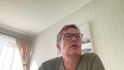 Snapshot of usablemale chatting on 01-02-25, 09:50 P online show from 01-02-25, 09:50