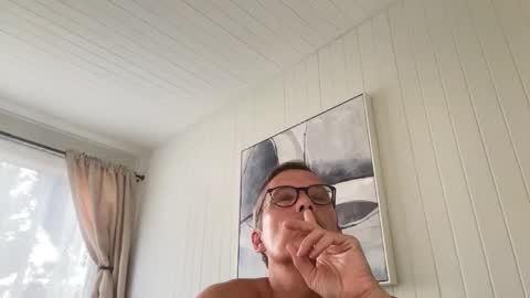 Snapshot of usablemale chatting on 09-25-25, 01:31 P online show from 09-25-25, 01:31