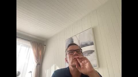 Snapshot of usablemale chatting on 10-01-25, 11:00 P online show from 10-01-25, 11:00