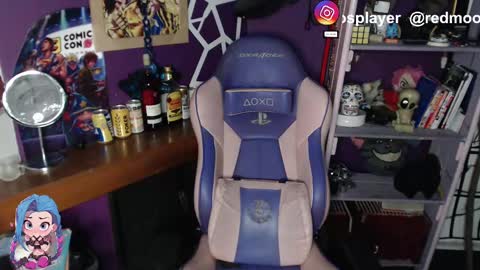 --Lucy-- online show from 03-04-25, 11:54