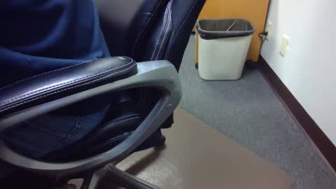 Snapshot of useemie chatting on 02-15-26, 08:05 useemie online show from 02-15-26, 08:05