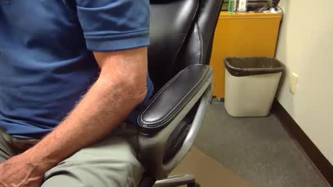 Snapshot of useemie chatting on 03-24-26, 10:04 useemie online show from 03-24-26, 10:04