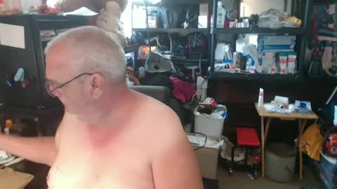 Eric online show from 06-27-26, 01:06