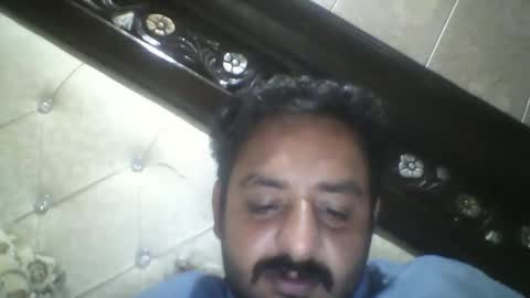 Snapshot of usman184 chatting on 09-13-25, 02:39 Mian184 online show from 09-13-25, 02:39
