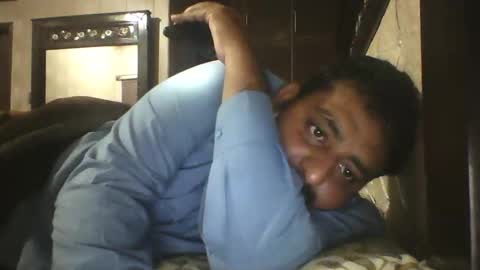 Snapshot of usman184 chatting on 03-01-26, 03:25 Mian184 online show from 03-01-26, 03:25