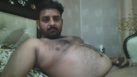 Snapshot of usman184 chatting on 03-03-26, 05:19 Mian184 online show from 03-03-26, 05:19