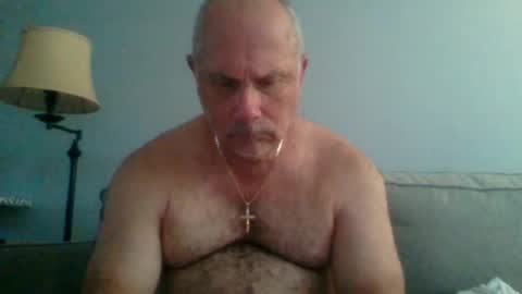 Snapshot of usonion chatting on 07-12-26, 03:58 Jim online show from 07-12-26, 03:58