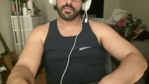 uzzykay128 online show from 06-15-26, 06:15