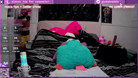 Snapshot of v3n0mb1t3z chatting on 02-08-25, 04:47 kermit online show from 02-08-25, 04:47