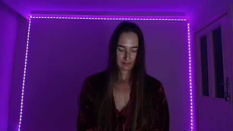 Snapshot of va_len_sea_ya chatting on 10-13-25, 08:09 Valensiya online show from 10-13-25, 08:09