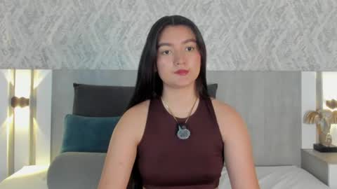 Snapshot of vaalentina_lux chatting on 06-15-26, 04:42 Vaalentina Lux online show from 06-15-26, 04:42