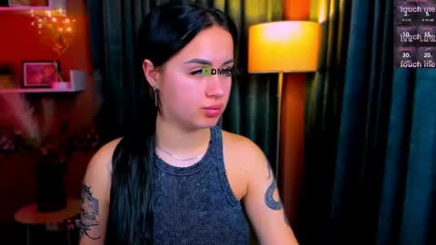 vaiolet_lovely online show from 05-05-26, 07:00