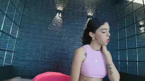 Snapshot of vaiolett_smith chatting on 02-28-25, 05:26 V A I O L E T T S M I T H online show from 02-28-25, 05:26