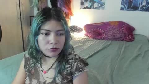 Vaiolet1314 online show from 02-01-26, 04:55