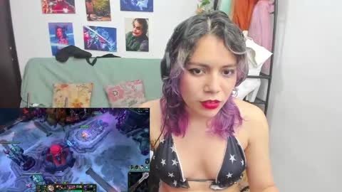 Snapshot of vaioletuwu chatting on 05-23-26, 03:34 Vaiolet1314 online show from 05-23-26, 03:34