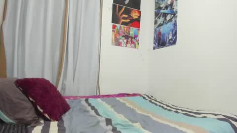 Snapshot of vaioletuwu chatting on 07-01-26, 02:13 Vaiolet1314 online show from 07-01-26, 02:13