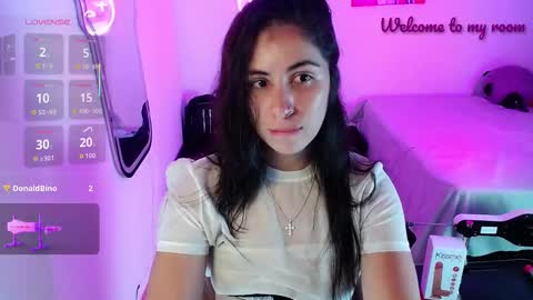 Snapshot of val_angelll chatting on 03-08-26, 02:59 valentina online show from 03-08-26, 02:59