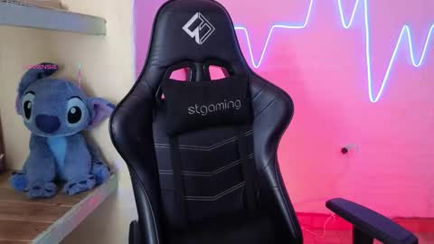 Val online show from 02-07-26, 06:06