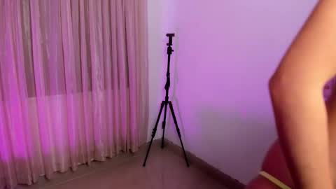 HI IM NEW online show from 12-05-25, 03:30