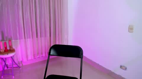 HI IM NEW online show from 02-13-26, 04:36