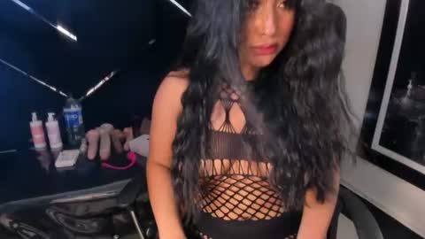 Snapshot of valen_lopeez chatting on 07-18-26, 05:44 valen lopeez online show from 07-18-26, 05:44