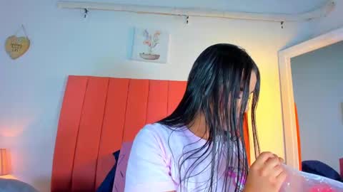 Snapshot of valen_rose0 chatting on 10-07-25, 12:02 VALENTINA 3 online show from 10-07-25, 12:02