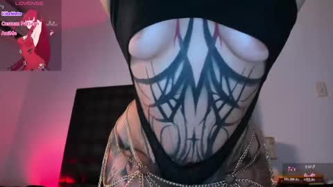 Snapshot of valengray chatting on 05-21-26, 01:18 Valen online show from 05-21-26, 01:18