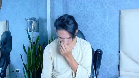 Valenor online show from 10-21-25, 05:41