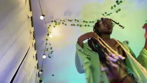   Valentin  independent Cam Boy     online show from 03-18-26, 05:54