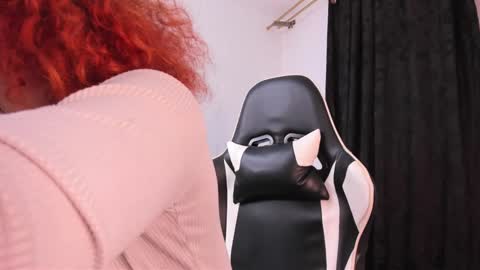 Snapshot of valent_27 chatting on 12-17-24, 08:56 Valentina online show from 12-17-24, 08:56