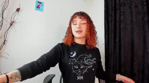 Snapshot of valent_27 chatting on 12-19-24, 08:13 Valentina online show from 12-19-24, 08:13