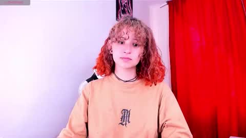 Snapshot of valent_27 chatting on 09-09-25, 04:39 Valentina online show from 09-09-25, 04:39