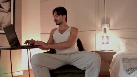 valentin_hoffman online show from 11-14-25, 12:04