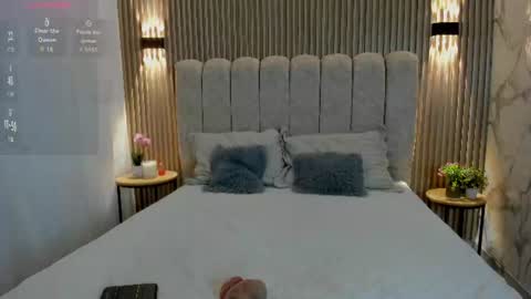 valentina robertson online show from 06-17-26, 10:54