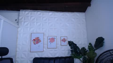 Valentina  online show from 02-23-26, 09:45